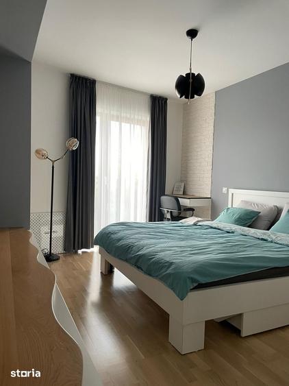 Apartament cu 3 camere în Tei