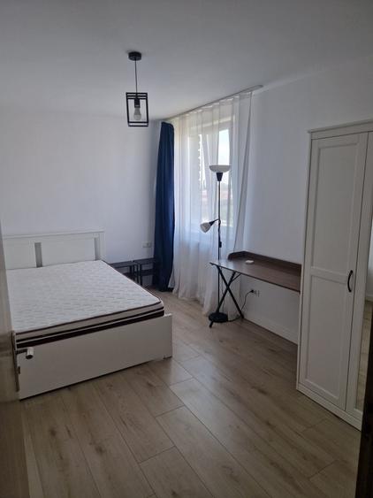 Proprietar inchiriez apartament cu 3 camere - 7
