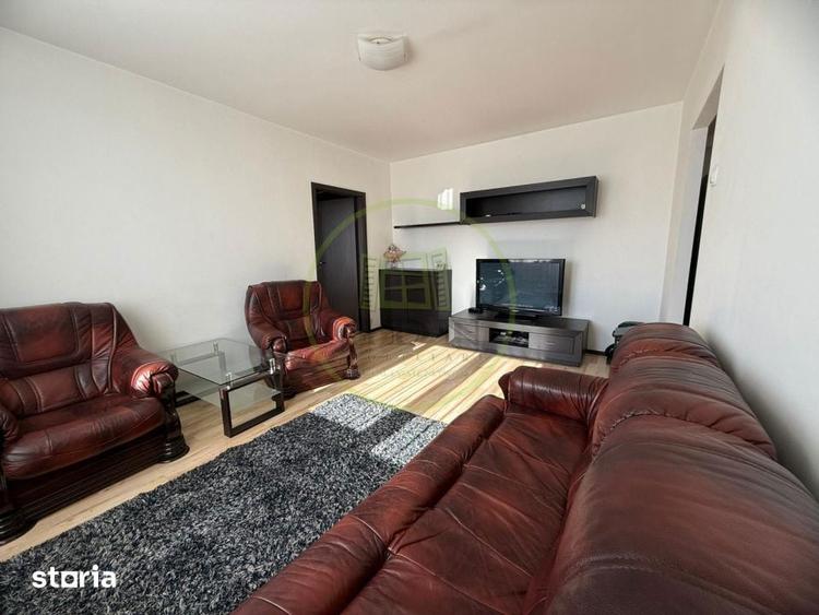 Apartament cu 3 camere semidecomandat în Central