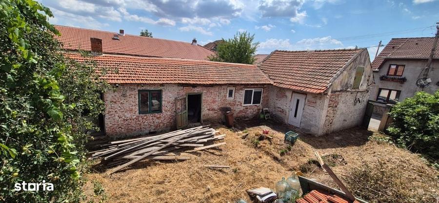 Casă cu 3 camere cu Teren 572 Mp în Aradul Nou