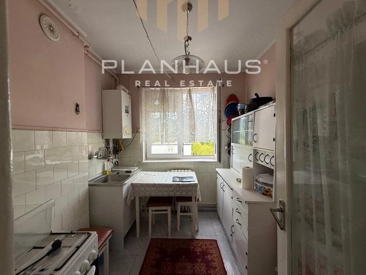 Apartament cu 2 camere semidecomandat în Ultracentral