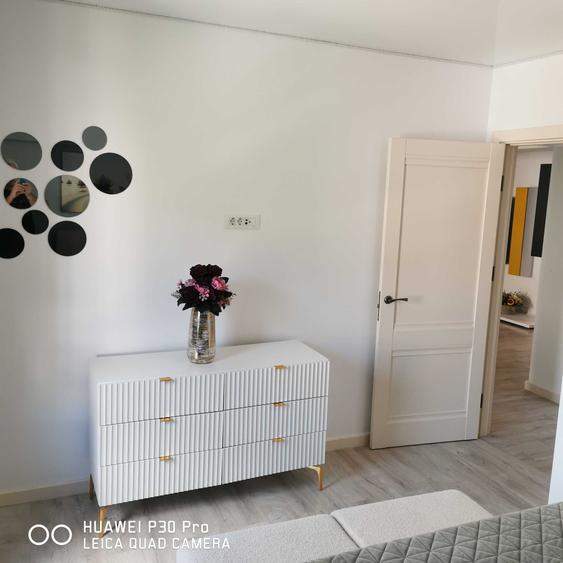 Apartament cu 3 camere decomandat în Valea Lupului