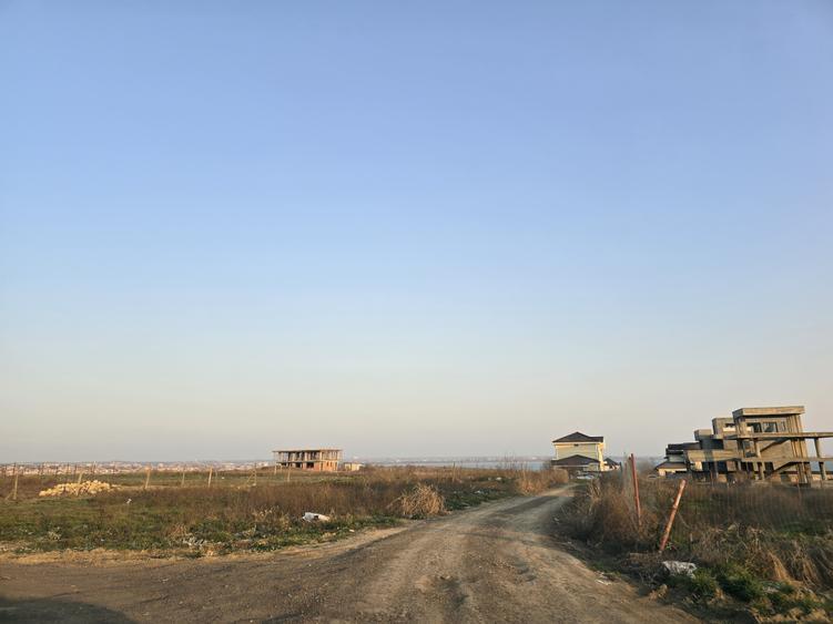 Teren Construcții intravilan de 1000 mp, în Palazu Mare