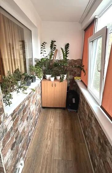 Apartament cu 2 camere decomandat, mobilat în Tomis Nord