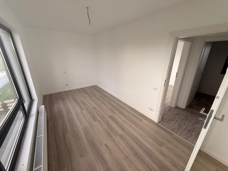 Casă cu 4 camere în Brătășanca