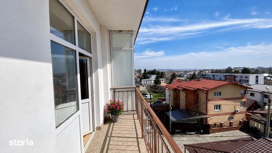 Apartament cu 2 camere semidecomandat în Teilor