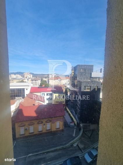 Garsonieră decomandată în Deve