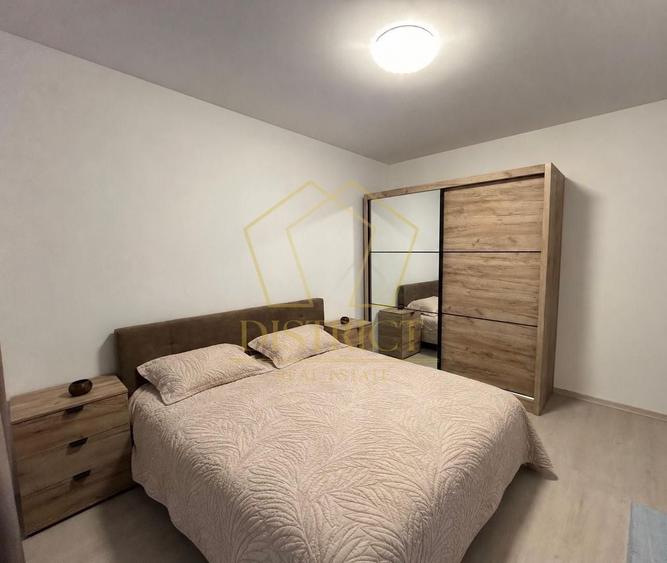 Apartament cu 3 camere decomandat, mobilat în Calea Urseni