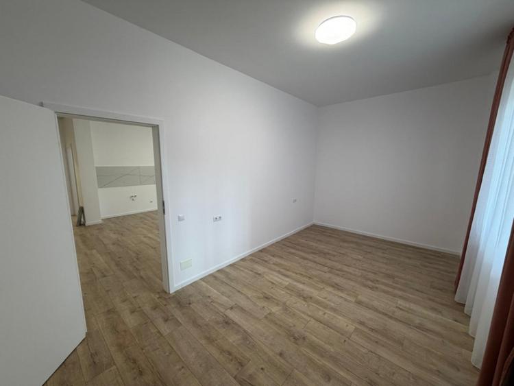 Apartament 3 camere, 70 mp, Sub Cetate - 2
