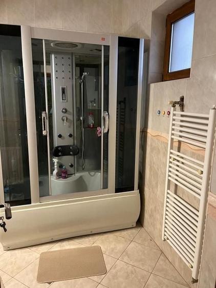Casă cu 4 camere cu Teren 200 Mp în Tineretului
