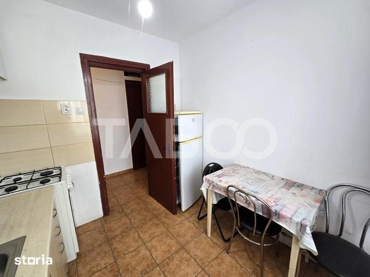 Apartament 2 camere de vanzare decomandat 52 mpu etaj 3 Terezian Sibiu - 13