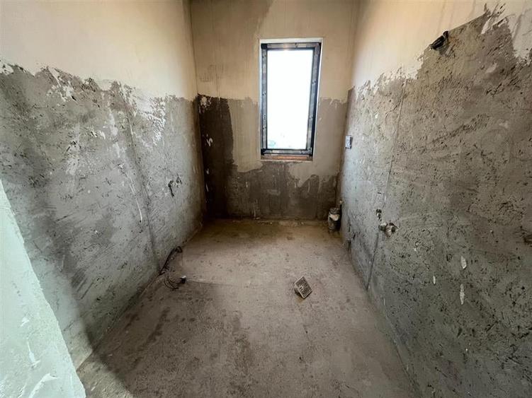 Duplex cu 3 camere cu Canalizare în Vânători