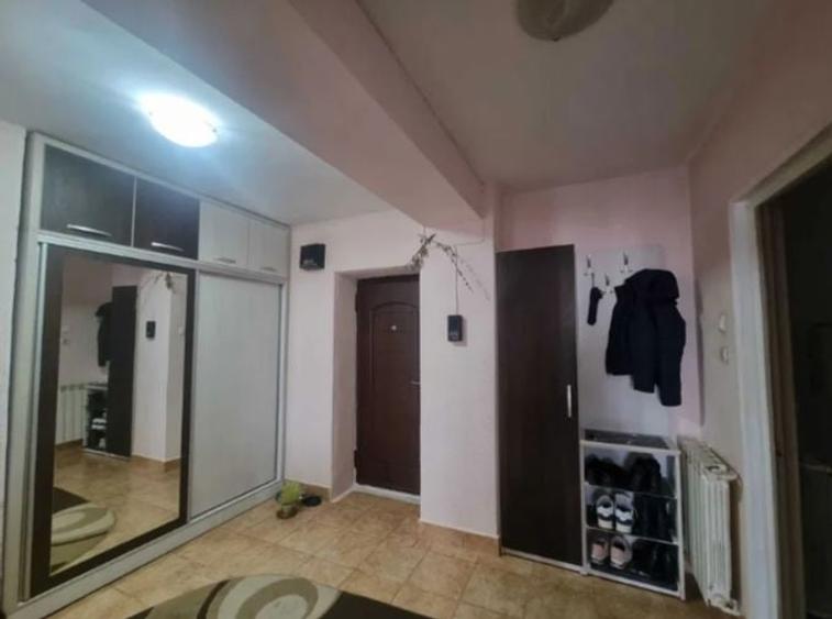 Apartament cu 2 camere decomandat, mobilat în Unirii