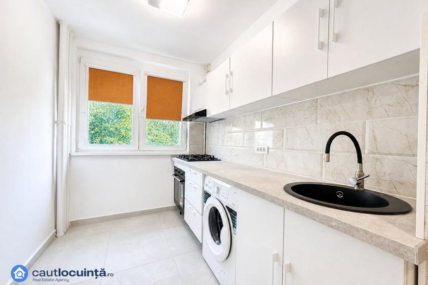 Apartament cu 3 camere semidecomandat, mobilat în Gara de Nord