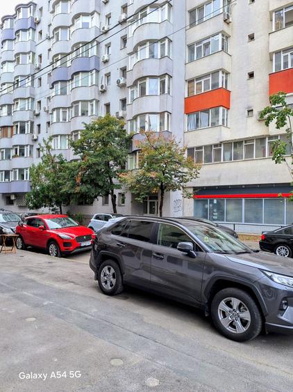 Garsonieră decomandată în Domenii
