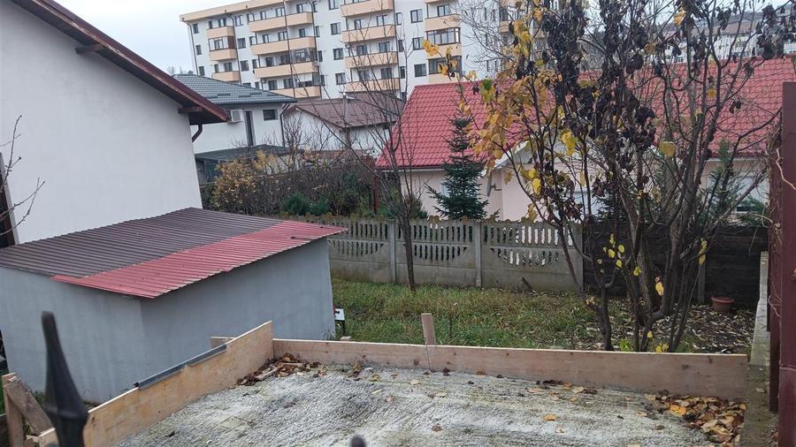 Casă individuală cu 3 camere cu Canalizare în Vișan