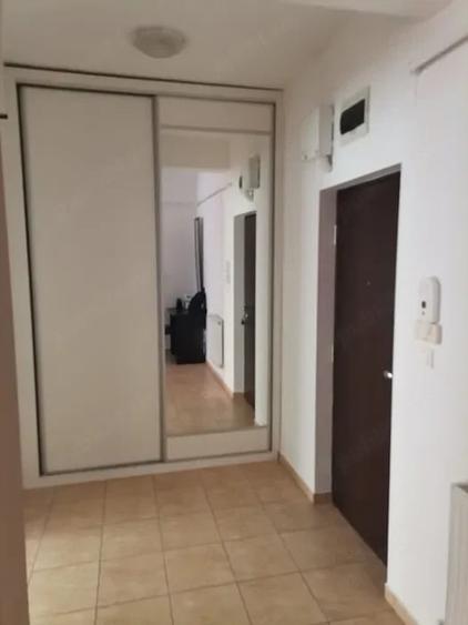 Apartament cu 2 camere nedecomandat în UTA