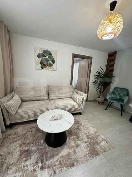 Apartament cu 2 camere semidecomandat, mobilat în Nord-Est