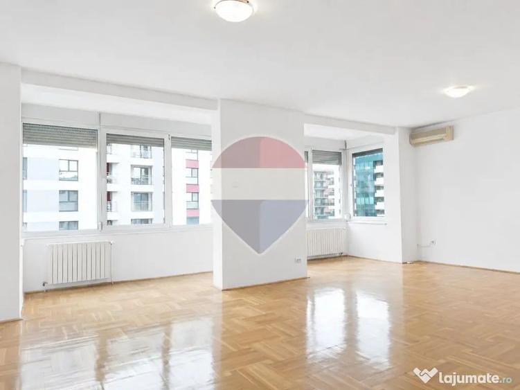 Apartament cu 3 camere decomandat în Gara de Nord