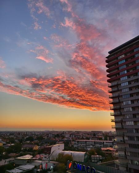 Apartament cu 3 camere decomandat, mobilat în Berceni