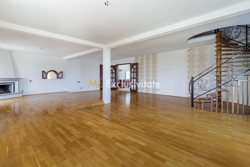 Casă individuală cu 11 camere cu Piscina în Corbeanca