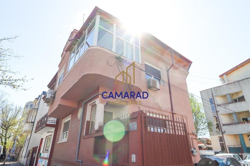 Casă individuală cu 5 camere cu Canalizare în Iancului