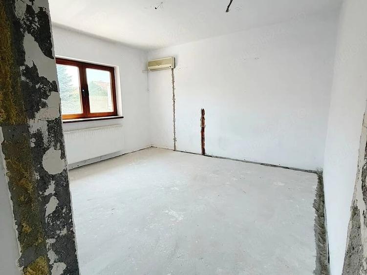 Casă cu 3 camere cu Teren 160 Mp în Pipera