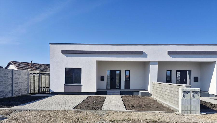 Casă cu 3 camere cu Teren 400 Mp în Becicherecu Mic