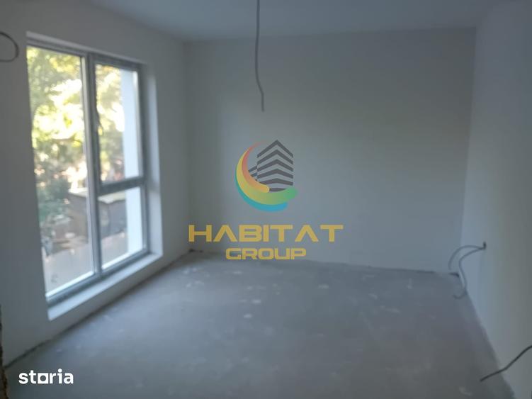 Apartament cu 2 camere semidecomandat în Centrul Civic