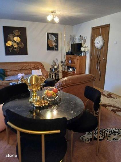 Casă cu 4 camere cu Teren 500 Mp în Central