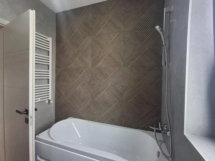 Casă cu 7 camere cu Teren 500 Mp în Bucium
