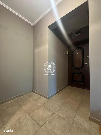 Apartament cu 3 camere semidecomandat în Ultracentral