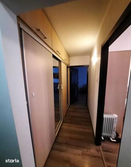 Apartament cu 2 camere decomandat în Berceni