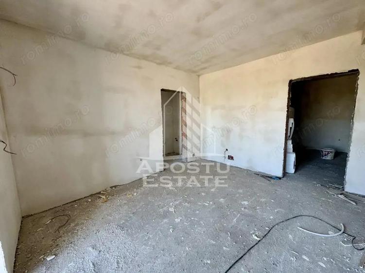 Apartament cu 3 camere semidecomandat în Calea Urseni