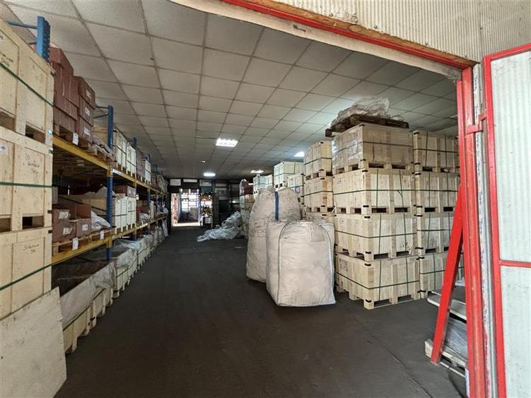 Spațiu industrial, de 3,500 mp, în Militari
