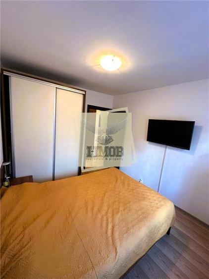 Apartament cu 4 camere decomandat, mobilat în Valea Aurie