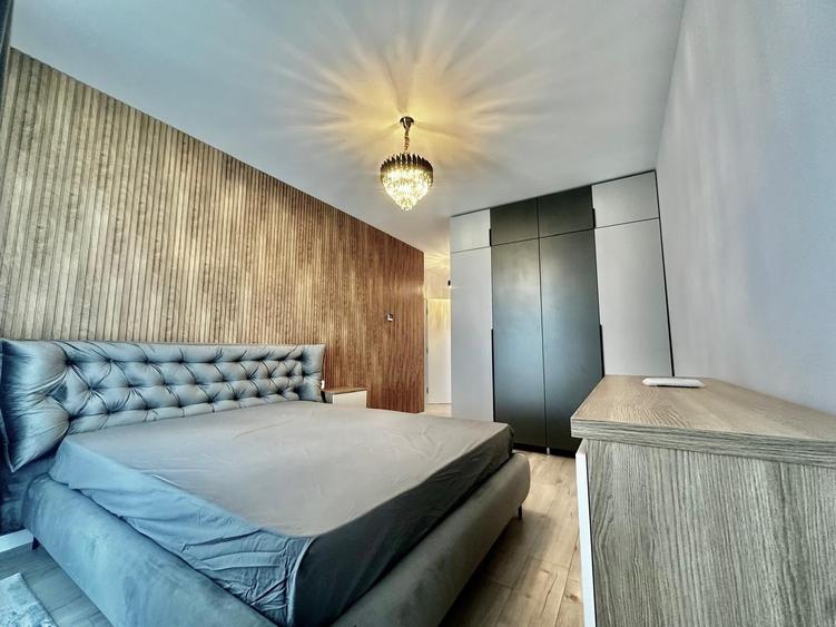 Apartament cu 3 camere decomandat în Sisești