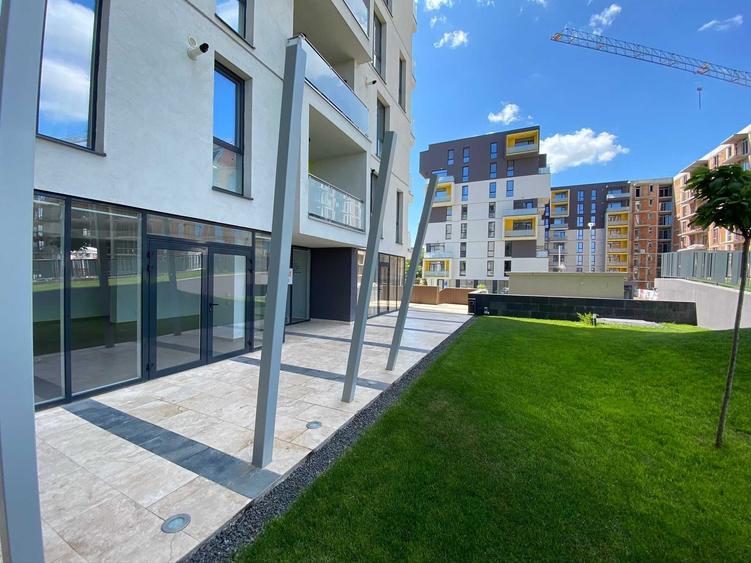 Spațiu comercial, de 75 mp, în Central