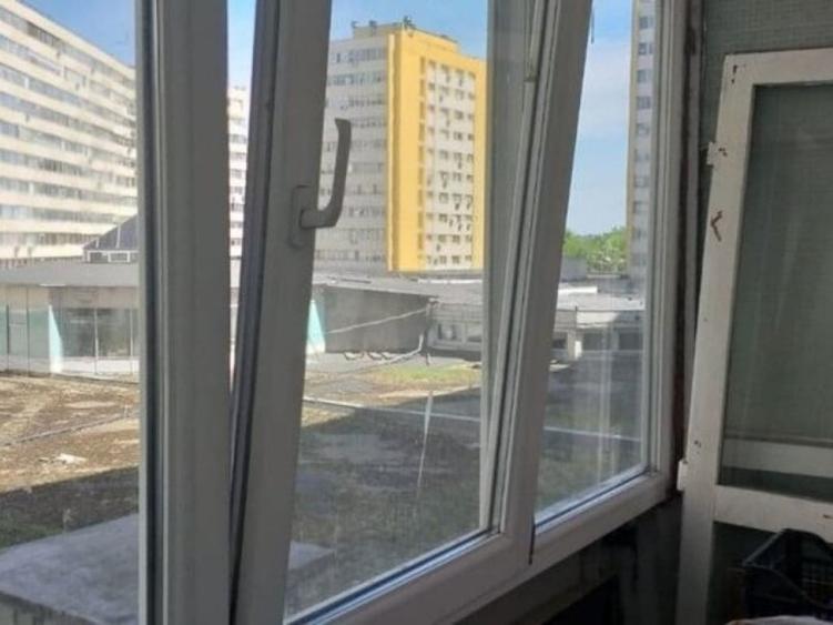 Apartament cu 3 camere decomandat în Obor