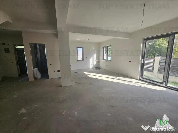 Casă cu 4 camere cu Teren 200 Mp în Păcii