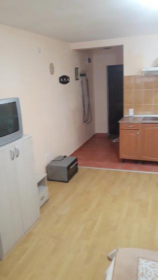 Garsonieră decomandată în Ștefan cel Mare