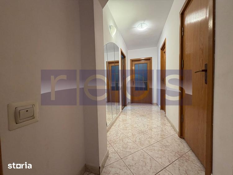 Apartament cu 2 camere decomandat în Tei