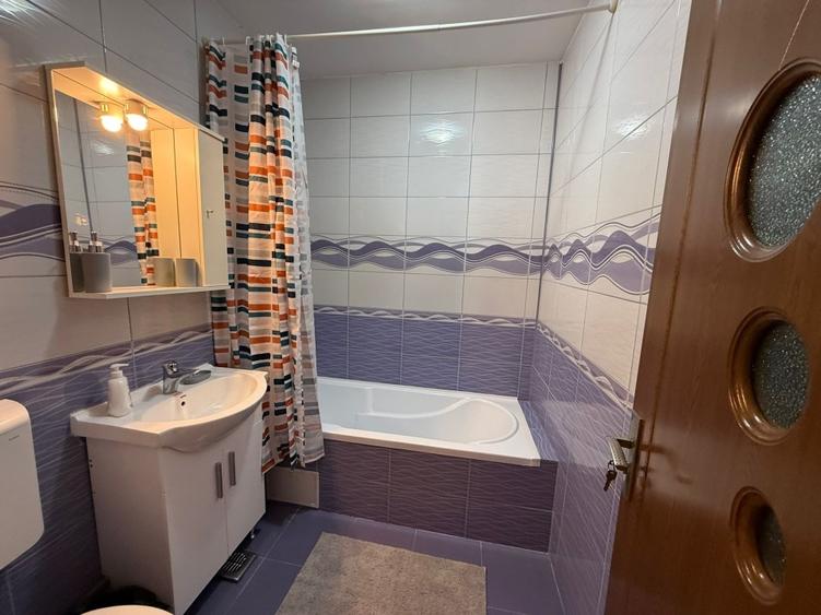Apartament cu 2 camere semidecomandat, mobilat în Domenii