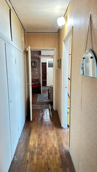 Apartament cu 3 camere semidecomandat în Mihai Bravu