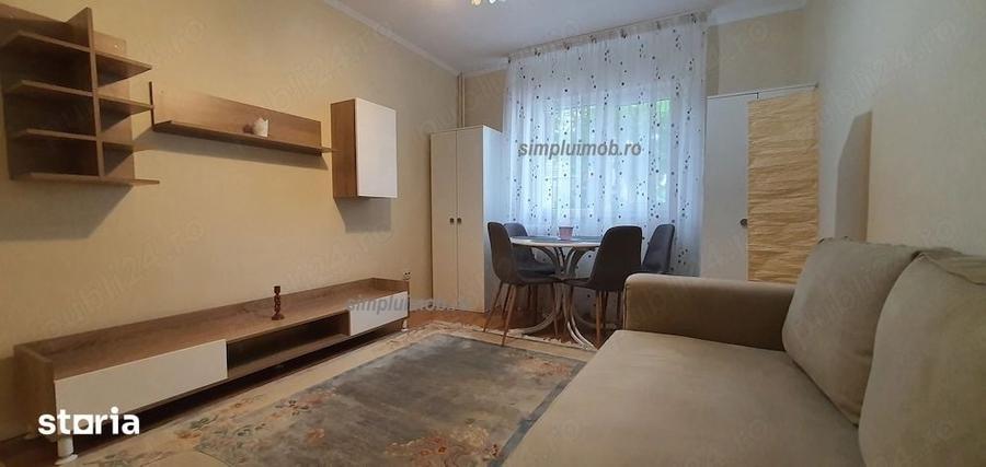 Garsonieră decomandată în Tei