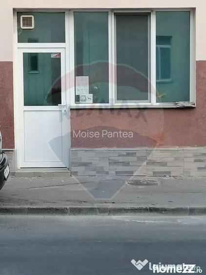 Spa?iu comercial 98mp vanzare zona Crisul Supermarket, str. L Pasteur - Oradea (Bihor)