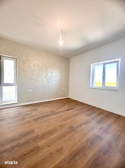 Casă cu 4 camere cu Teren 292 Mp în Săcălaz