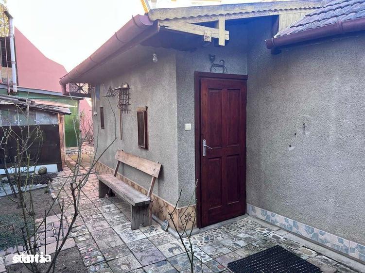 Casă cu 2 camere cu Teren 130 Mp în Plopilor
