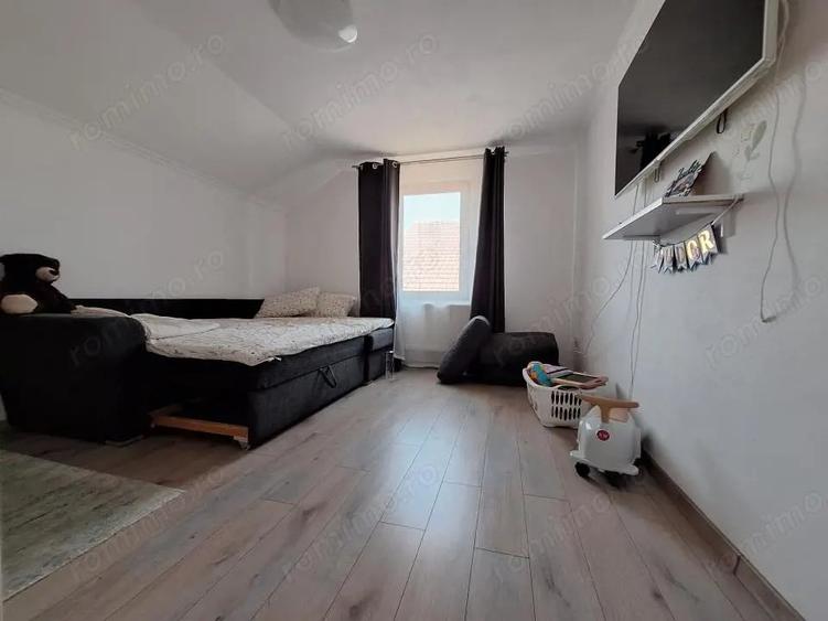 Casă cu 4 camere cu Teren 539 Mp în Giarmata