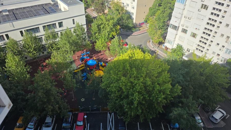 Apartament cu 3 camere semidecomandat în Dristor